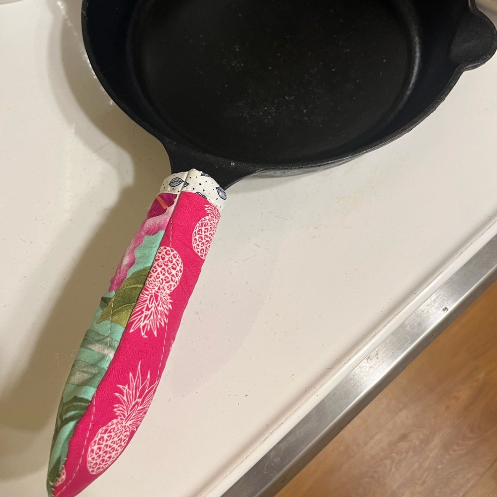 Pot and pan handle holders - Picture 6 of 8